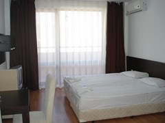 Happy Aparthotel - photo 33