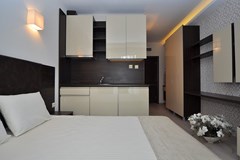 Harmony Suites 2 & 3 Aparthotel - photo 27
