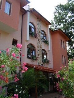 Oleander House - photo 6