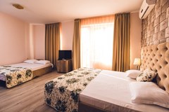 Avenue Deluxe Aparthotel - photo 1
