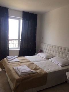 Avenue Deluxe Aparthotel - photo 2