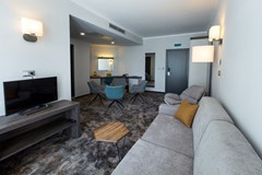 Best Western Plus Premium Inn Hotel - photo 30