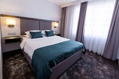Best Western Plus Premium Inn Hotel - photo 19