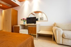 Gold Pearl Hotel - photo 13