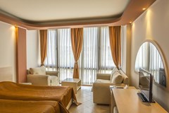 Gold Pearl Hotel - photo 2
