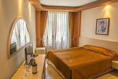 Gold Pearl Hotel - photo 3