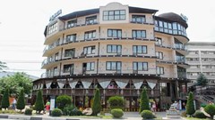 Plaza Hotel  - photo 9
