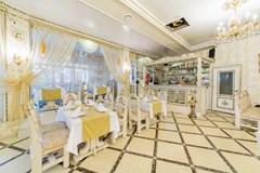 Plaza Hotel  - photo 2