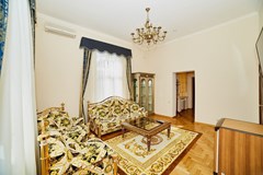 Deluxe Hotel - photo 18