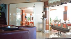 Dyrrah: Lobby - photo 1
