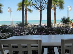 Bel Conti: Terrace - photo 3