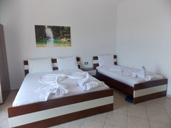 Real: Room TRIPLE WITH BALCONY - photo 7