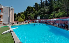 New York: Pool - photo 18