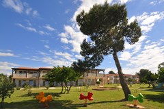 Kazela Apartments: Sports and Entertainment - photo 12