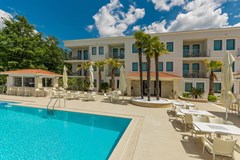 Aparthotel Adeo: Pool - photo 9