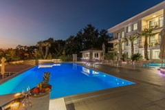 Aparthotel Adeo: Pool - photo 56