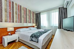 Aparthotel Adeo: Room - photo 28