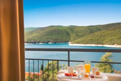 Allegro Sunny Hotel by Valamar: Room TRIPLE SUPERIOR SIDE SEA VIEW - photo 40