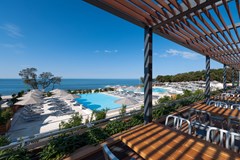 Amarin Resort Apartments: Terrace - photo 9