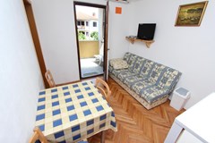 Apartment Lora: Room - photo 10