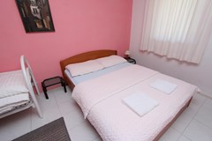 Apartment Lora: Room - photo 16