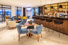 Luxury Hotel Riva: Bar - photo 11
