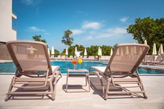 Luxury Hotel Riva: Pool - photo 25