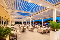 Luxury Hotel Riva: Restaurant - photo 32
