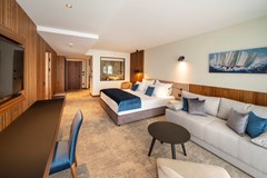 Luxury Hotel Riva: Room JUNIOR SUITE SEA VIEW WITH BALCONY - photo 50