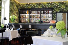 Arbiana Heritage Hotel: Bar - photo 3