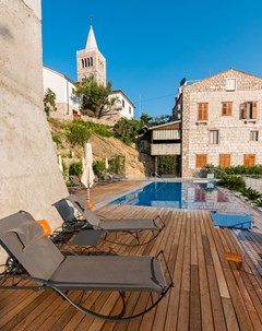 Arbiana Heritage Hotel: Pool - photo 69