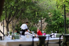 Arbiana Heritage Hotel: Restaurant - photo 102