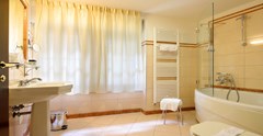 Arbiana Heritage Hotel: Room - photo 183