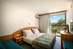 San Marino Sunny Resort by Valamar: Room TRIPLE STANDARD - photo 123