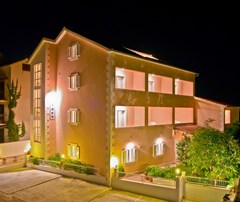 Villa Midea: General view - photo 10