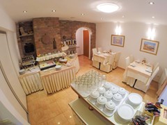 Villa Midea: Restaurant - photo 40