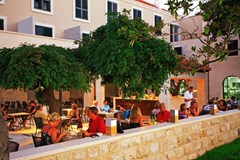 Lipa Hotel: General view - photo 22