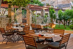 Puteus Palace: Restaurant - photo 30
