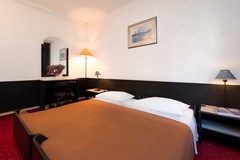 Delfin Hvar: Room DOUBLE PARK VIEW - photo 12