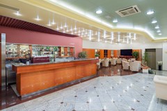 Dalmacija Sunny Hotel by Valamar: Bar - photo 3