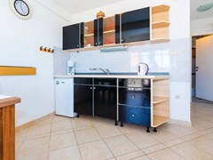 APARTMENTS LEKO: Room APARTMENT CAPACITY 4 - photo 13