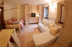 Cecilija Apartmani: Room - photo 12