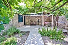 Garden Apartment Hotel: General view - photo 3