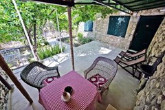 Garden Apartment Hotel: Terrace - photo 4