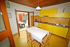Garden Apartment Hotel: Room - photo 8