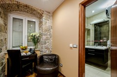 Palace Suites Heritage Hotel: Room - photo 16