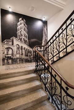 Central Square Heritage Hotel: Lobby - photo 19