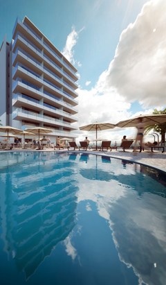 Amphora: Pool - photo 9