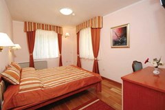 Trogir: Room - photo 1