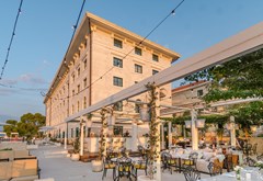 Brown Beach House hotel & spa: Terrace - photo 27